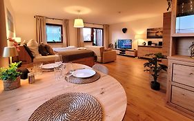 Madison Homes Apartment 50 Qm In Prien Mit Balkon, Bergblick, Parkplatz, Zentral Gelegen